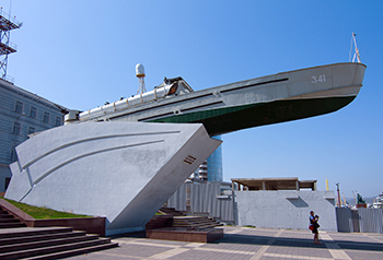 Памятник Героическим Морякам Черноморцам