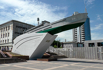 Памятник Героическим Морякам Черноморцам