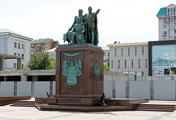 Памятник основателям города Новороссийск